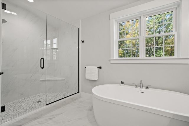 236-1 Bolton Rd, Harvard, MA 01451