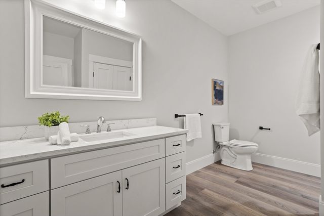 236-1 Bolton Rd, Harvard, MA 01451