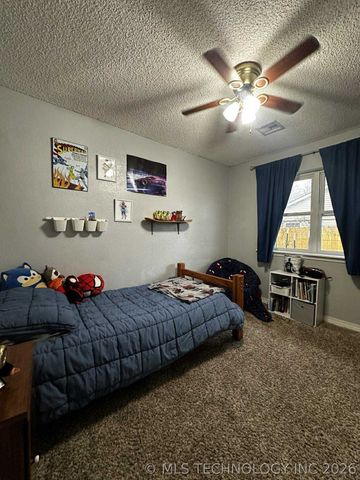 117 W 9th Place S, Claremore, OK 74017