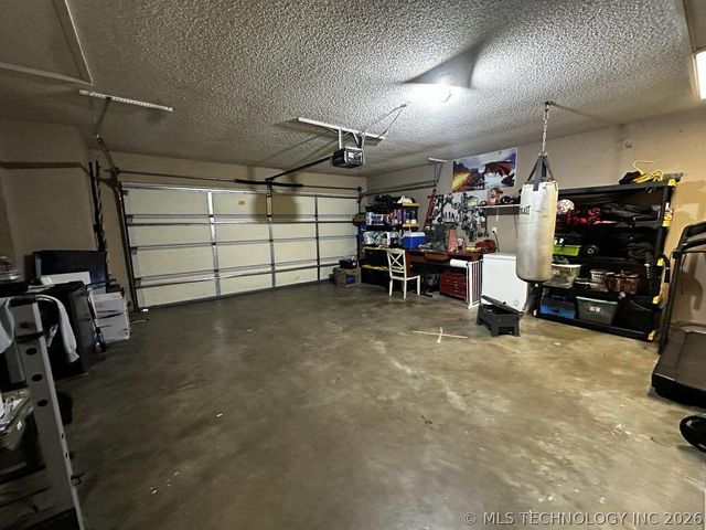 117 W 9th Place S, Claremore, OK 74017
