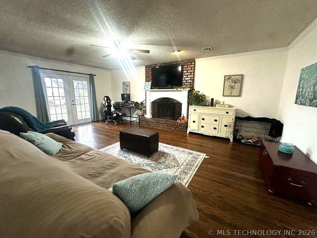 117 W 9th Place S, Claremore, OK 74017