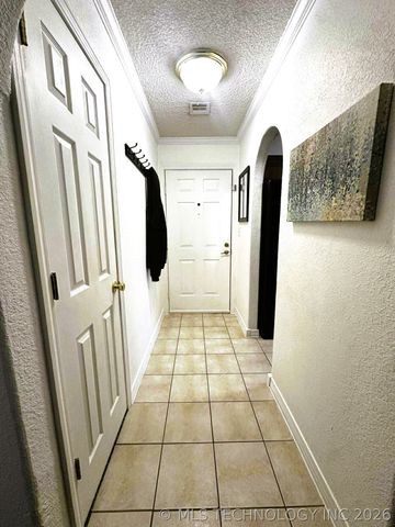 117 W 9th Place S, Claremore, OK 74017