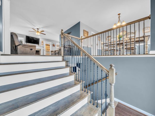 1037 Ishee Dr, Clarksville, TN 37042