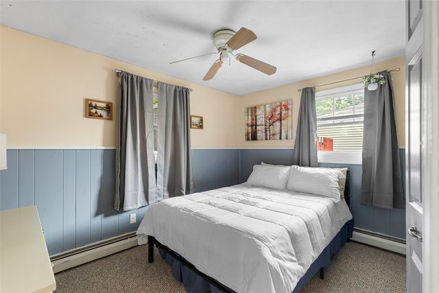 8 Hampden Road, Bristol, RI 02809