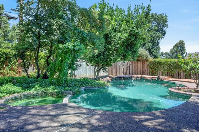 4109 Brookhill Dr, Fair Oaks, CA 95628