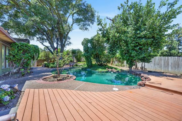 4109 Brookhill Dr, Fair Oaks, CA 95628