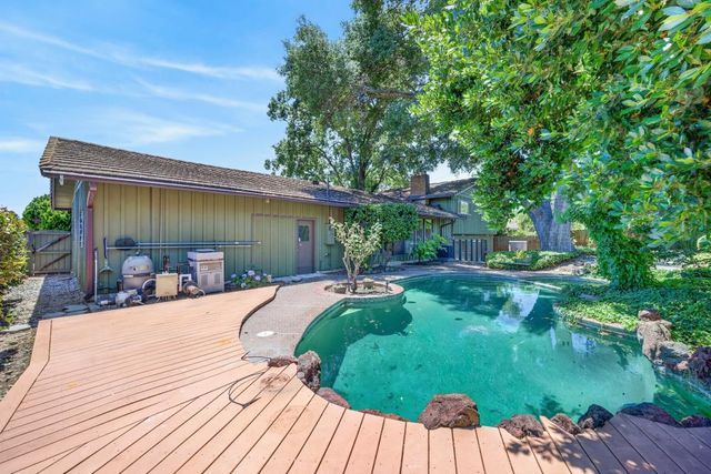 4109 Brookhill Dr, Fair Oaks, CA 95628