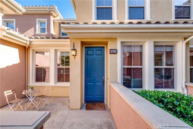 198 Guinevere, Irvine, CA 92620