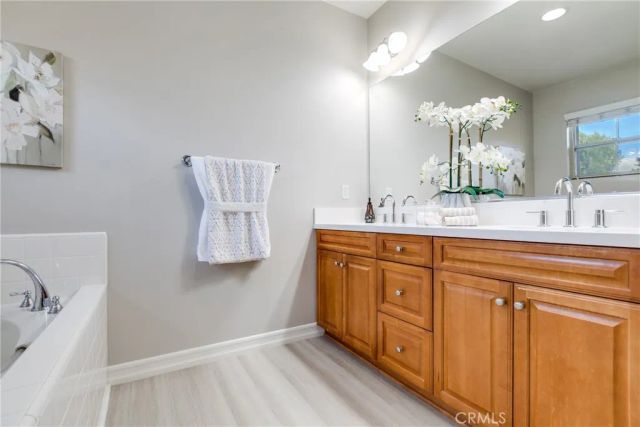 198 Guinevere, Irvine, CA 92620