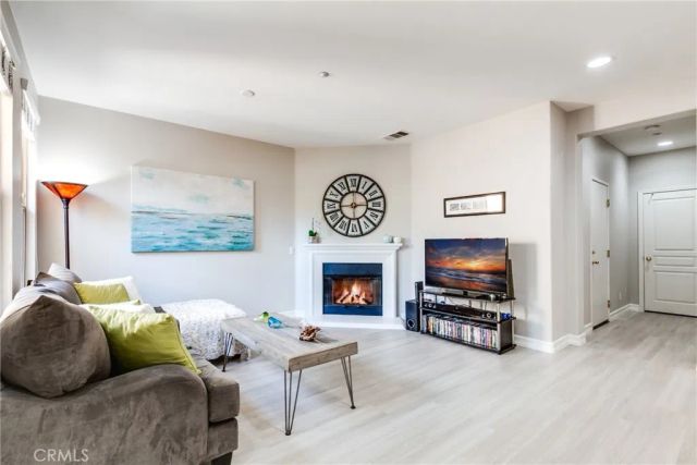 198 Guinevere, Irvine, CA 92620