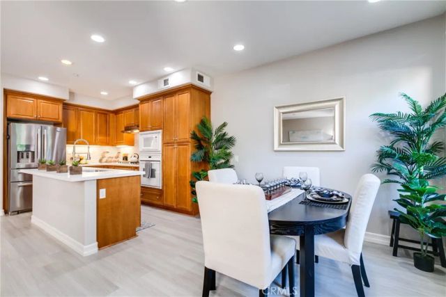 198 Guinevere, Irvine, CA 92620