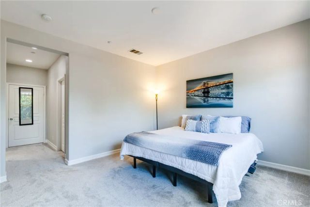 198 Guinevere, Irvine, CA 92620