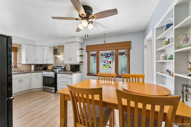 6214 Hugh Street, Burton, MI 48509