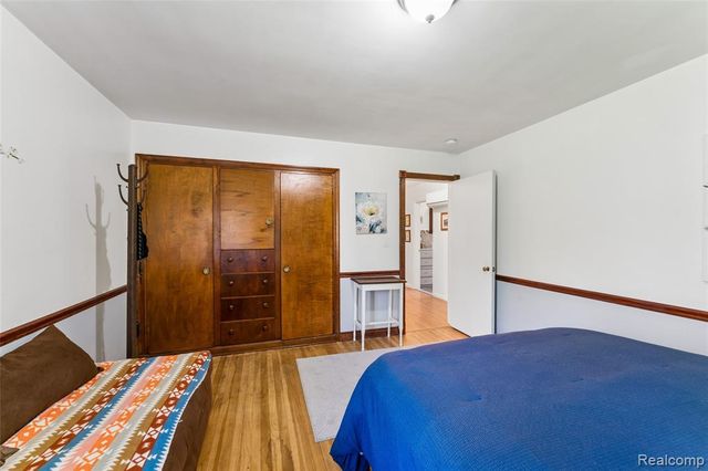 6214 Hugh Street, Burton, MI 48509