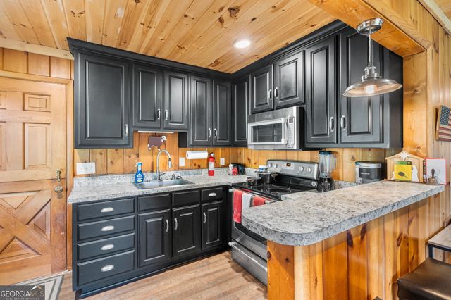 1449 Muskrat Creek Road, Hayesville, NC 28904