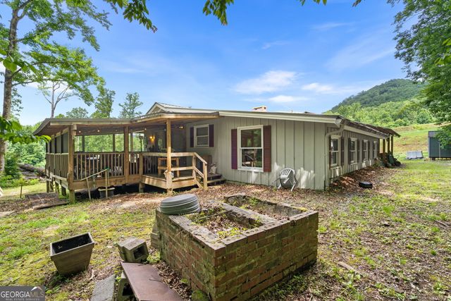 1449 Muskrat Creek Road, Hayesville, NC 28904