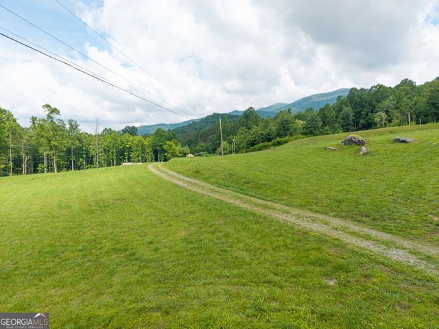 1449 Muskrat Creek Road, Hayesville, NC 28904