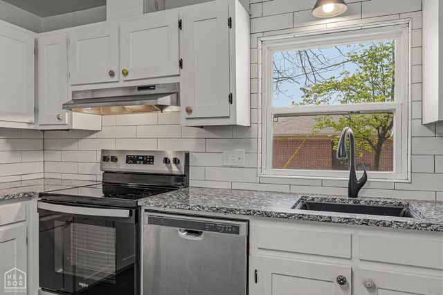 1011 W Court Street W, Paragould, AR 72450