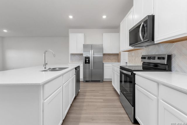 7811 ROCK WREN FALL, San Antonio, TX 78253