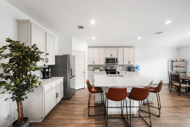 1126 Hyde Lake Lane, Missouri City, TX 77459