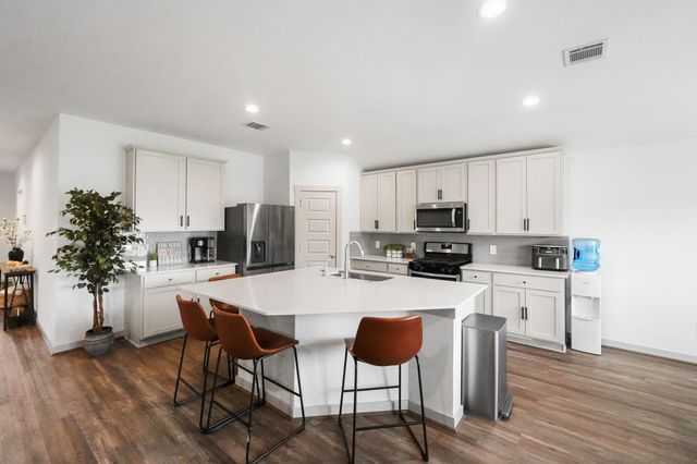 1126 Hyde Lake Lane, Missouri City, TX 77459