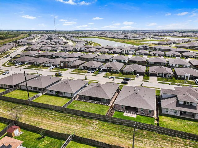 1126 Hyde Lake Lane, Missouri City, TX 77459