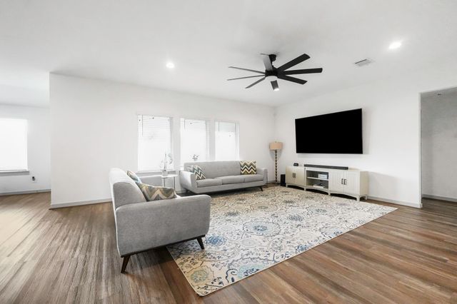 1126 Hyde Lake Lane, Missouri City, TX 77459