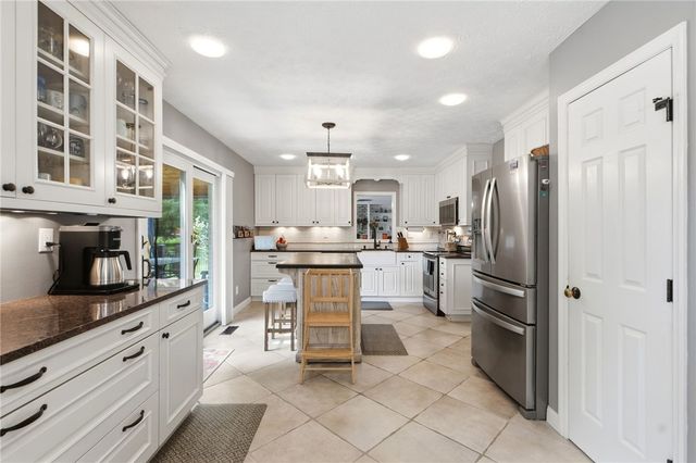 9267 N Creek Lane, Centerville, OH 45458