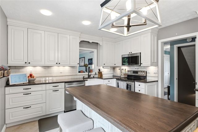 9267 N Creek Lane, Centerville, OH 45458