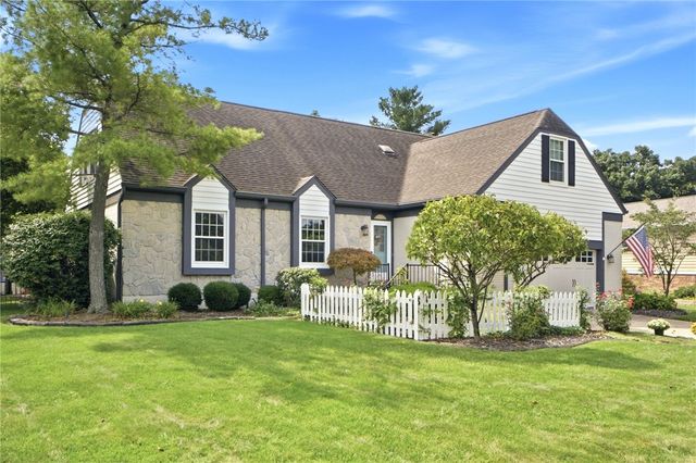 9267 N Creek Lane, Centerville, OH 45458