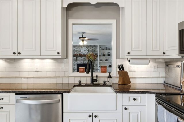 9267 N Creek Lane, Centerville, OH 45458