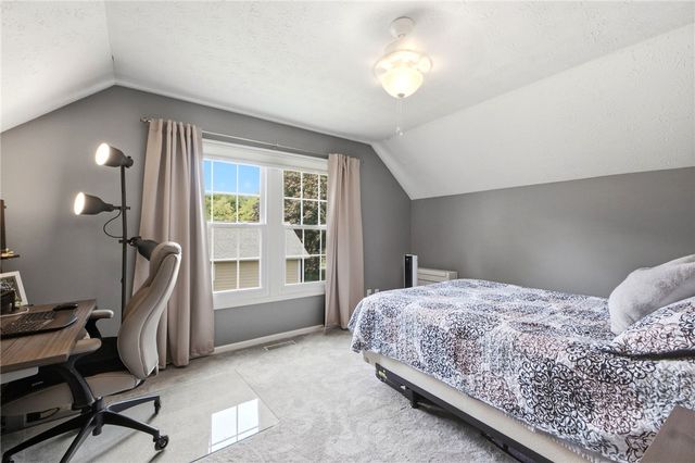 9267 N Creek Lane, Centerville, OH 45458