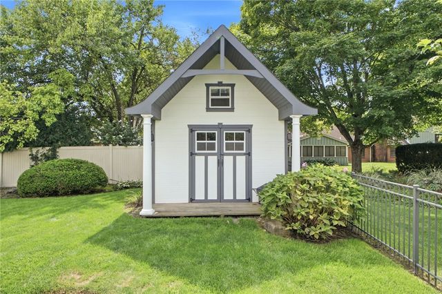 9267 N Creek Lane, Centerville, OH 45458