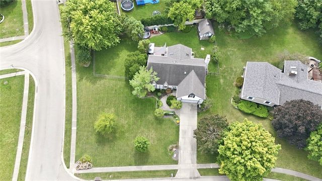 9267 N Creek Lane, Centerville, OH 45458