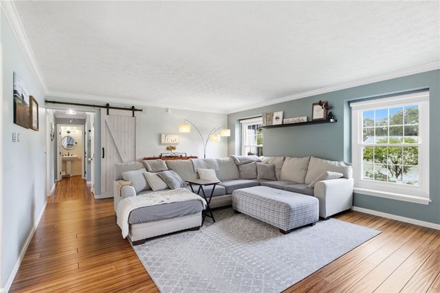 9267 N Creek Lane, Centerville, OH 45458