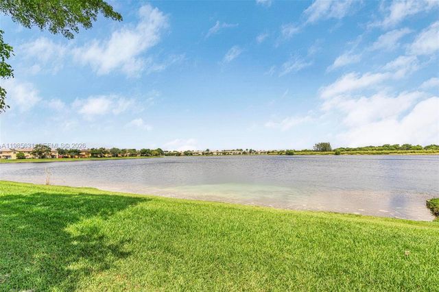 22424 SW 89th Path, Cutler Bay, FL 33190