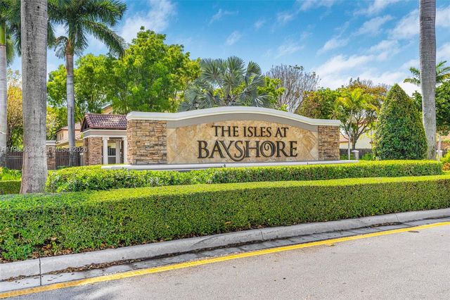 22424 SW 89th Path, Cutler Bay, FL 33190