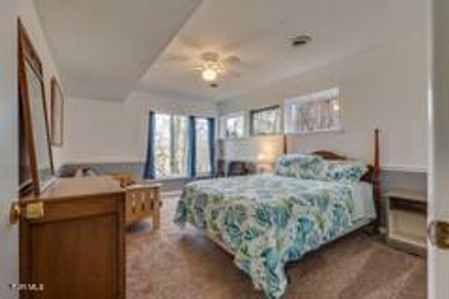 305 Pleasley Road, Kingsport, TN 37660