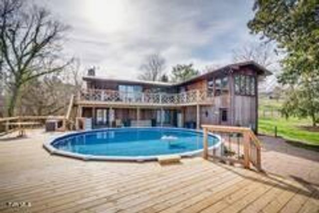 305 Pleasley Road, Kingsport, TN 37660