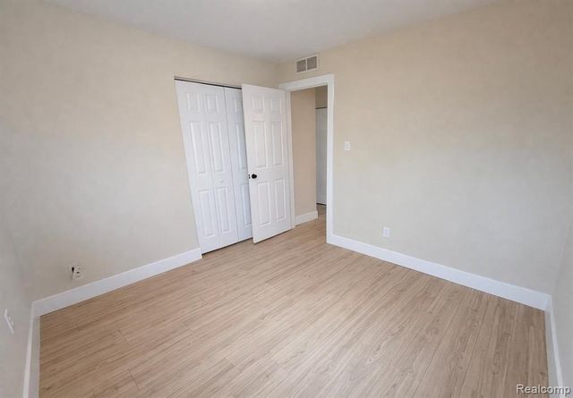 30731 Steinhauer Street, Westland, MI 48186