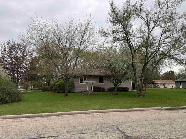 22 16th Street, Prairie Du Sac, WI 53578