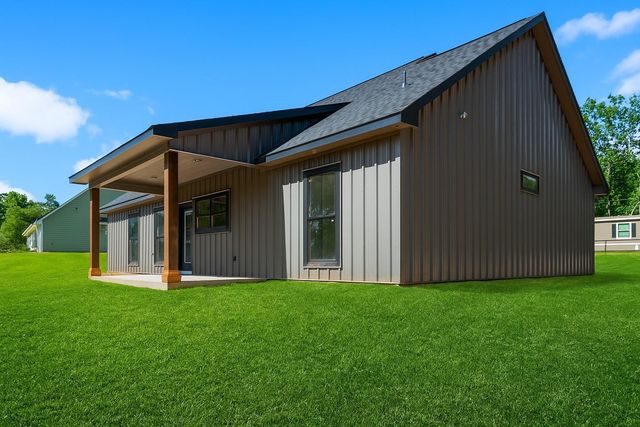 190 Faulkner Ave, Coldspring, TX 77331