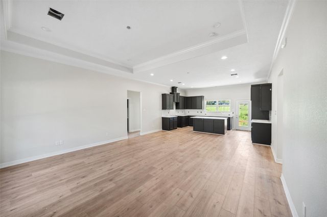 190 Faulkner Ave, Coldspring, TX 77331