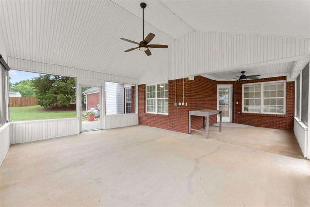 130 Meadow Creek Drive, Jefferson, GA 30549