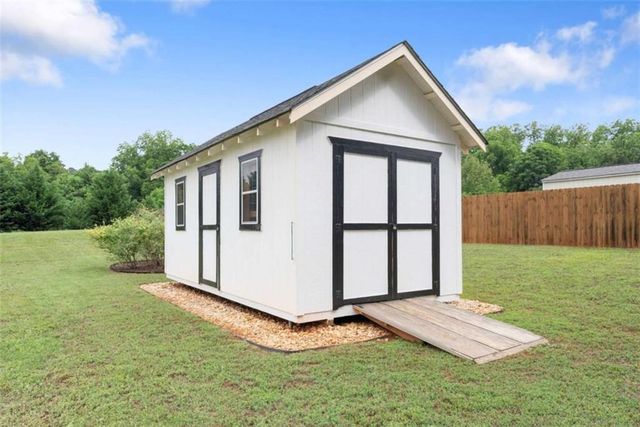 130 Meadow Creek Drive, Jefferson, GA 30549