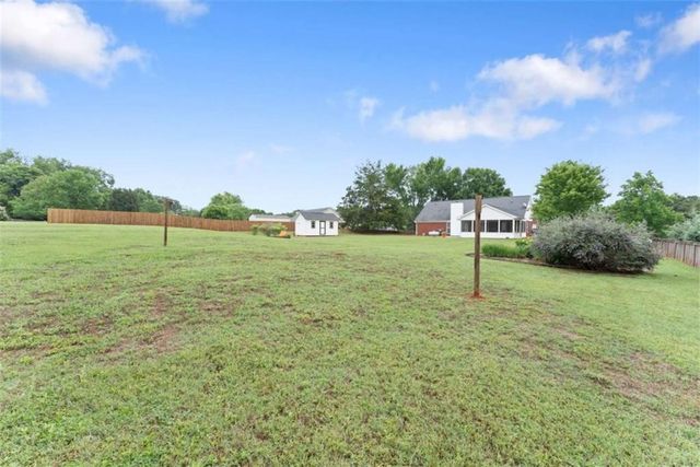 130 Meadow Creek Drive, Jefferson, GA 30549