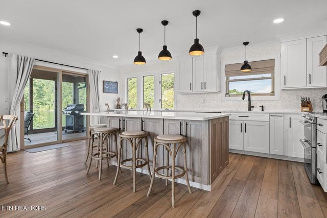 272 Russell Ave, Spring City, TN 37381