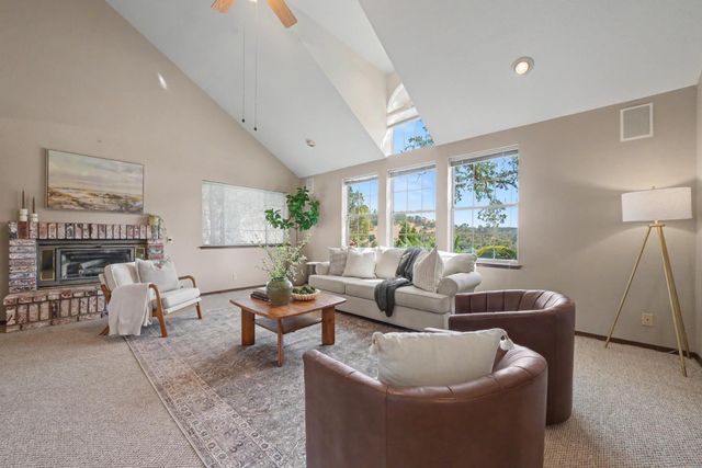 156 Creek View Ct, Sutter Creek, CA 95685