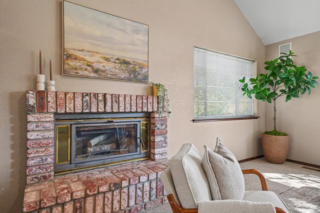 156 Creek View Ct, Sutter Creek, CA 95685