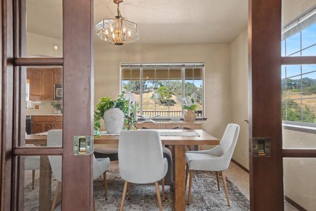 156 Creek View Ct, Sutter Creek, CA 95685